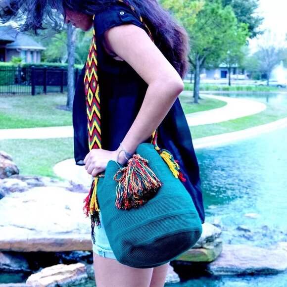 Authentic 100% Wayuu Boho Mochila Colombian Crossbody Bag Big Dark Green Tassels - Picture 1 of 11